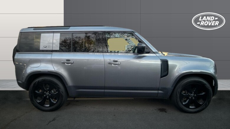 Land Rover Defender 2.0 D240 SE 110 5dr Auto Diesel Estate